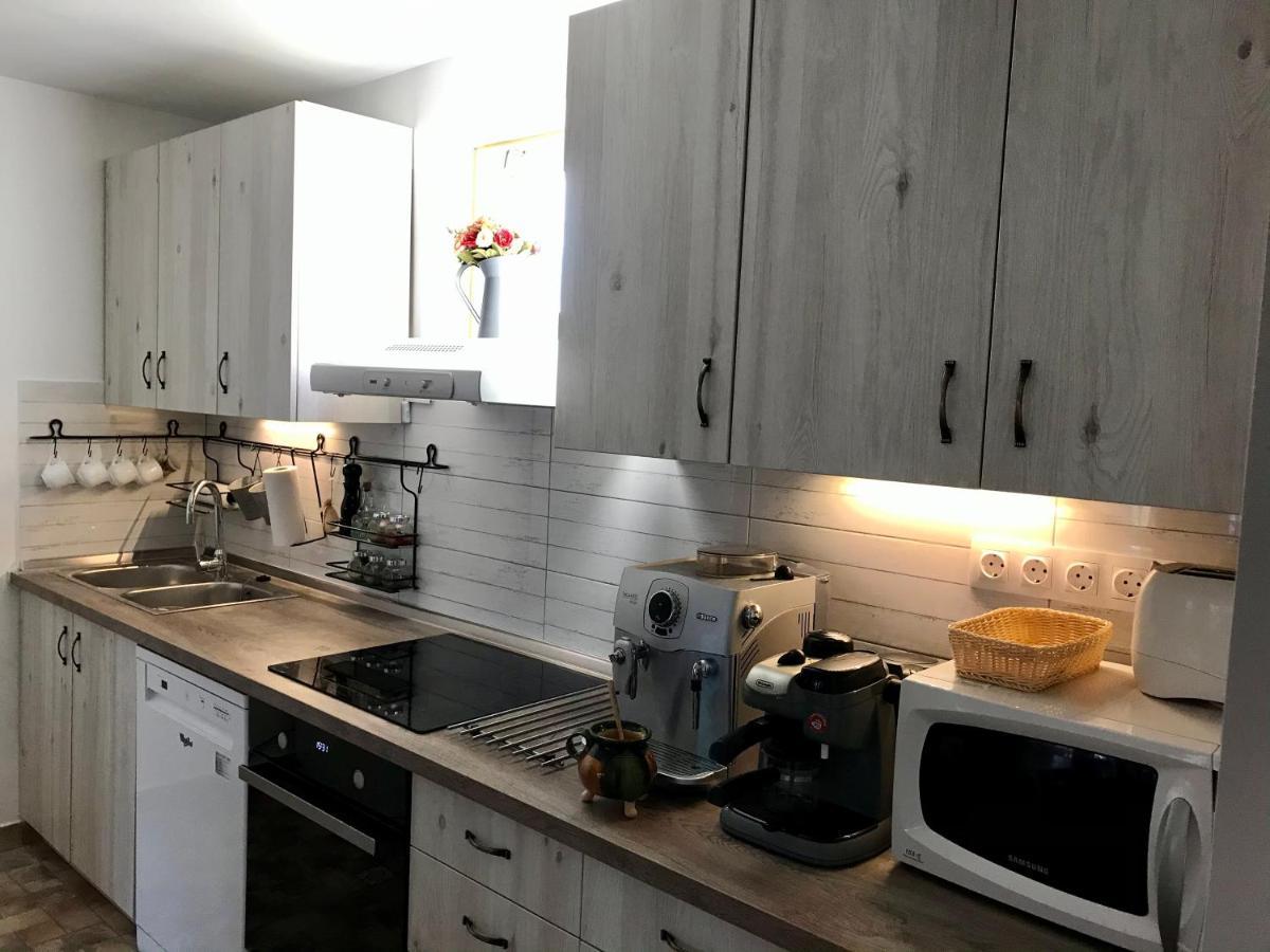 Viharsarki Apartman Gyula Luaran gambar