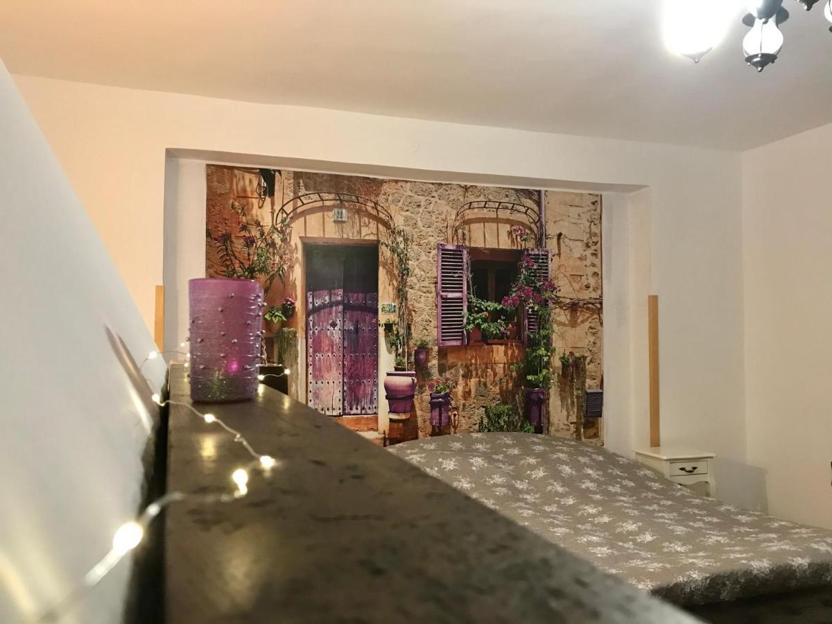 Viharsarki Apartman Gyula Luaran gambar