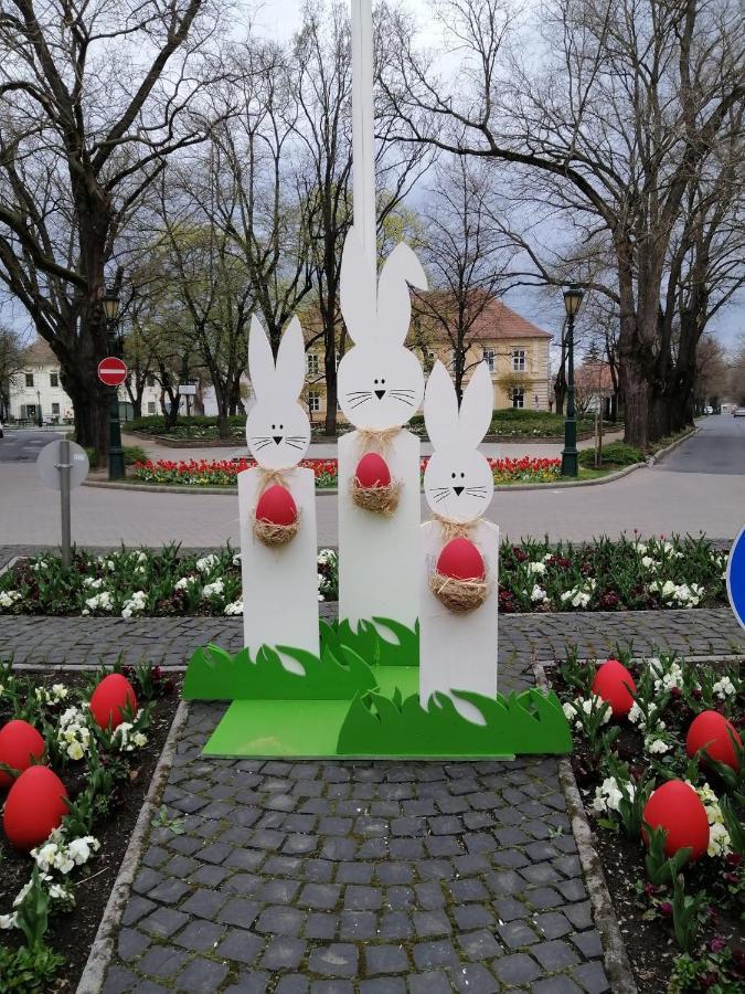 Viharsarki Apartman Gyula Luaran gambar